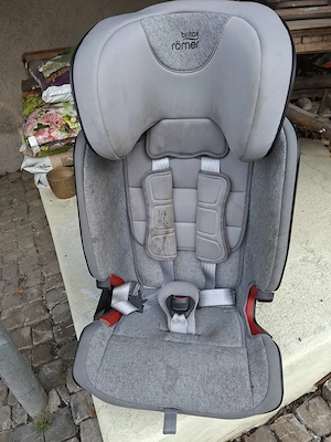 Kindersitz fürs Auto