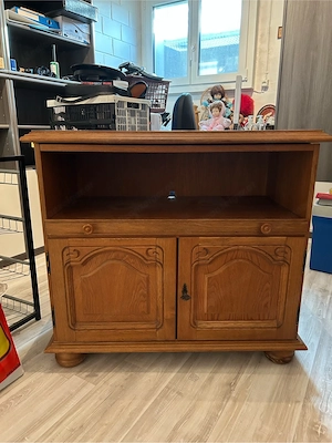 Fernsehmöbel Bild 3