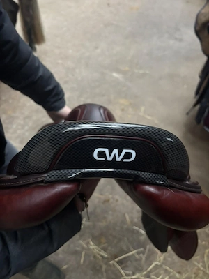 CWD 2G s Springsattel 17 Zoll Bild 3