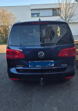 VW Touran 2.0 TDI DSG Highline   Vollausgestattet & frisch gewartet Bild 4
