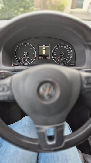 VW Touran 2.0 TDI DSG Highline   Vollausgestattet & frisch gewartet Bild 7