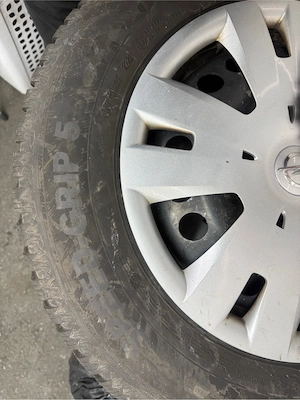 Kompletträder 215 65 16 Bild 5