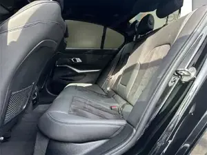 BMW 320i xDrive M Sportpaket Pro // Anhängerkupplung // elektr. Sitze // Bild 11