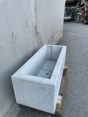 Brunnentrog (Betontro, Blumentrog) Bild 2