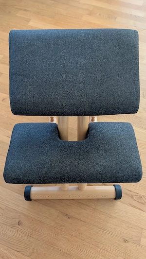 Original Stokke Variable Balans - ergonomischer Kniestuhl aus Holz Bild 5