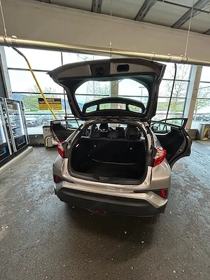 Toyota C-HR 1.2 Benzin | nur 34.000 km | Service & Pickerl NEU | Garantie Bild 10