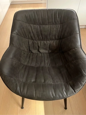 Verkaufe 6 Essstühle Bild 2