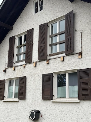 Fensterläden braun 