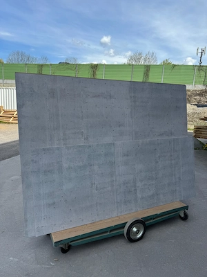 Betonoptik 300 auf Spanplatte 19mm  Bild 2