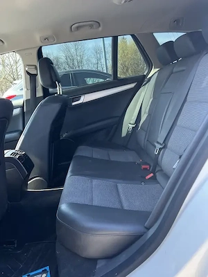 Mercedes-Benz C 220 Aut. T CDI 4Matic Bild 8