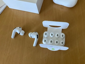 Apple AirPods Pro 3 - NEUWERTIG! Bild 9