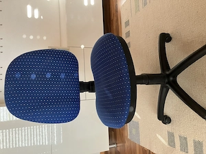 Diverse Ikea Büromöbel ohne Computer mit Drehstuhl zu verkaufen Bild 3