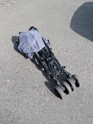 Buggy Kinderwagen  Bild 9