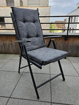 Gartenmöbel  Bild 3