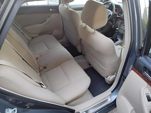 Toyota Avensis 2.2 D-Cat 177 PS mit AHK  Bild 7