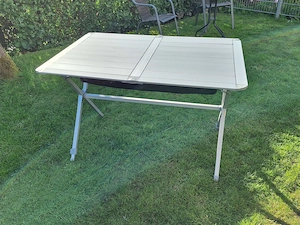 Verkaufe Campingtisch Rolltisch Alu Bild 4