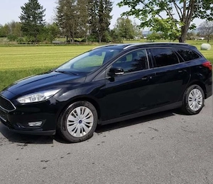 Ford Focus Traveller 1,0 EcoBoost Trend Bild 2