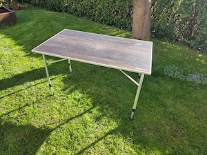 Verkaufe Campingtisch Bild 3