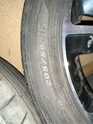 Alufelgen 17 Zoll mit Sommerreifen 205 55 R17 Bild 4