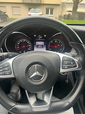 Mercedes-Benz d220d 4Matic Amg paket Bild 2