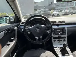 VW Passat Bild 8