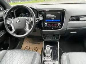 Mitsubishi Outlander Bild 13