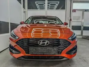 Hyundai i30 STYLE NAVI LED RFK PDC 1.5 MPI 70,6kW96PS EURO6... Bild 2