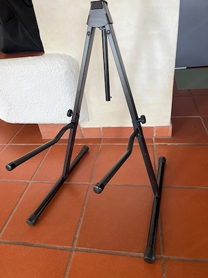 Gitarrenständer,Celloständer Bild 2