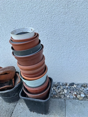 Blumentöpfe zu verschenken