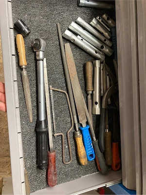 Werkzeugwagen mit werkzeug Bild 5