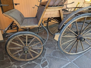 Offener Jagdwagen   Kutsche aus der Zeit um 1900 Bild 2