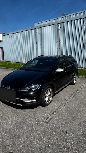 VW Golf Variant Alltrack BMT 2,0 TDI DSG 4Motion Kombi   Family Van Bild 3