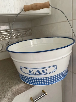 alte Waschschüssel Deko Bild 2