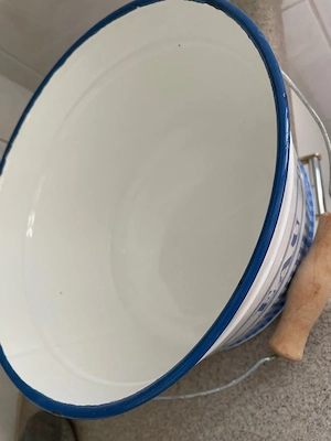 alte Waschschüssel Deko Bild 3