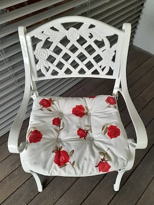 Garten- oder Terassenmöbel Bild 3