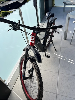 e-Mountainbike matt-schwarz - rot Bild 5