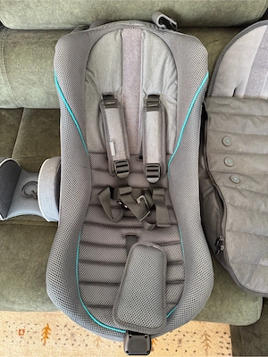 Qeridoo Babyschale Fahrradanhänger Bild 3