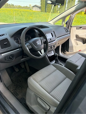 SEAT Alhambra Kombi Limousine Bild 4