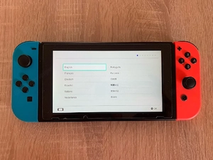 Nintendo Switch mit Zubehörpaket, 3 Spiele Bild 4