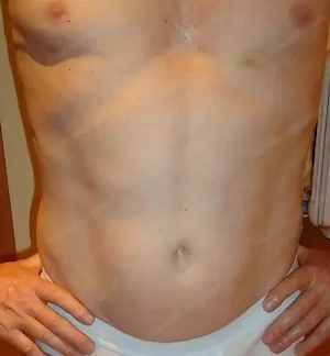 Du möchtest eine erotische unverbindliche Dauerfreundschaft mit erfahrenem Liebhaber?