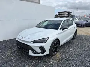 Cupra Leon 1.5 eTSI DSG NAVI INTELLIGENT DRIVE ACC SHZ KEY...