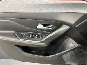 Peugeot 308 Bild 12