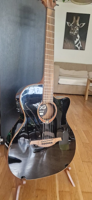 Lag Tramontane Westerngitarre Bild 3