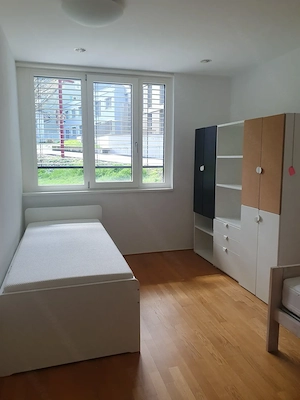 Kinder  jugendzimmer  gute Qualität  um 300 Euro Bild 5