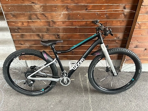    woom OFF 6   leichtes Kinder  Jugend Mountainbike | Top Zustand und coole Farbe