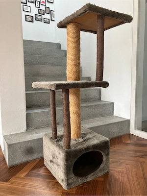 Kratzbaum Katze Bild 3