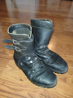 Springerstiefel Größe 43