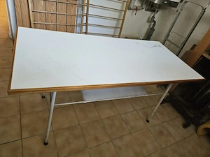 Niedriger Gartentisch 70er Jahre