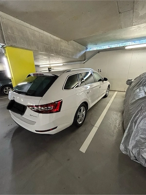 Skoda Superb 2.0 TDI Style DSG Bild 4