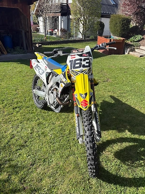 Suzuki RM-Z 250 Bild 2